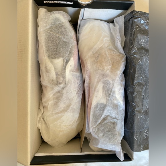 ShuShop Paz Metallic Pink Sneaker - Picture 7 of 8